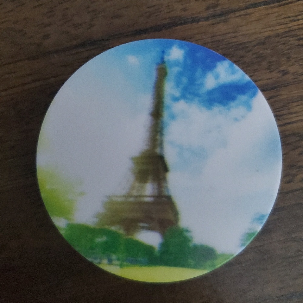 *2 choices* Eiffel Tower Phone Sockets